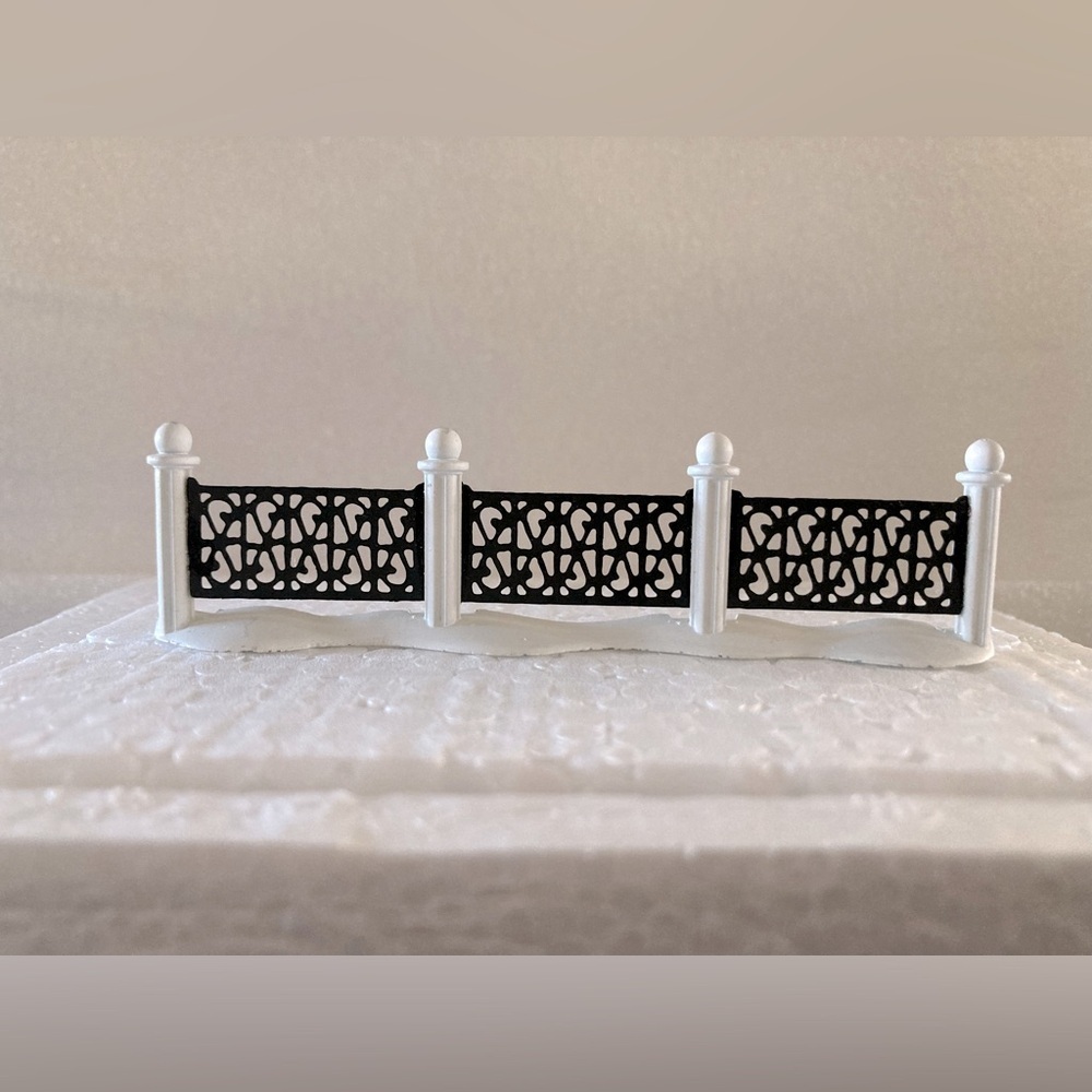 Dept 56 White 4 pc Village Wrought Iron Fence